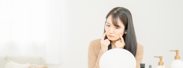 ほうれい線が寝起きにくっきり！原因や対策・予防法をご紹介